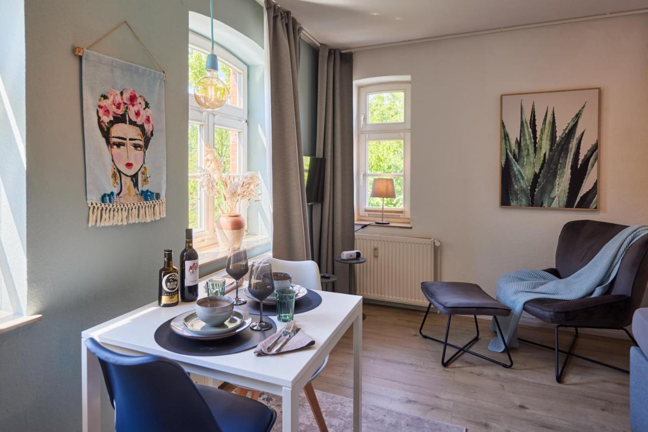 Kvartier2 In Top-Lage, 5 Min Zur Bali-Therme Und Gop, Hdz, Arbeitsplatz, Boxspringbett Bad Oeynhausen Luaran gambar