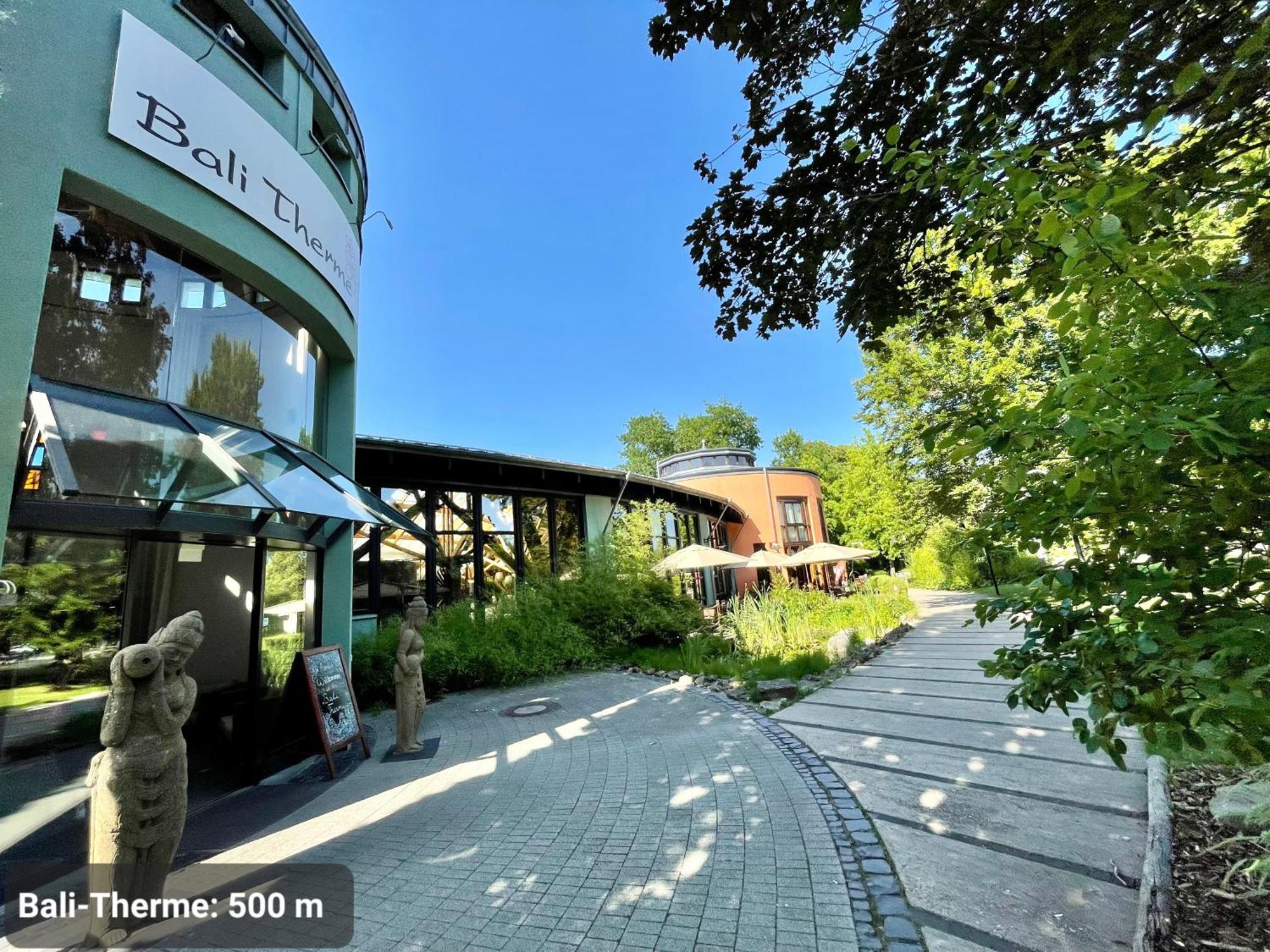 Kvartier2 In Top-Lage, 5 Min Zur Bali-Therme Und Gop, Hdz, Arbeitsplatz, Boxspringbett Bad Oeynhausen Luaran gambar